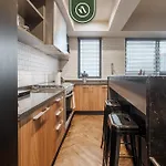 2 Bedroom Penthouse In Roma - Private Rooftop Garden
